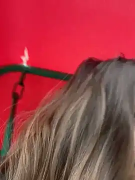 Strawberryyyyik online show from October 2025 07:07:01 AM