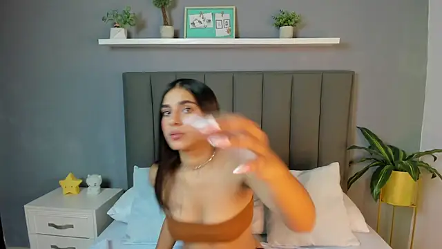 dalila30x online show from December 2024 07:35:01 PM