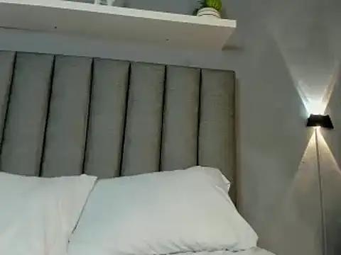 dalila30x online show from February 2025 05:42:02 AM