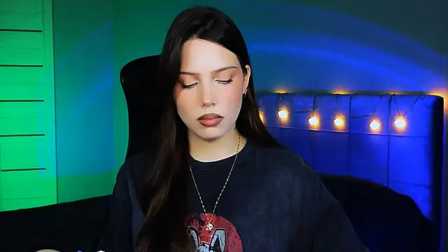 Snapshot of Stacy_Gonzales_ chatting on December 2024 09:23:01 AM Stacy Gonzales online show from December 2024 09:23:01 AM