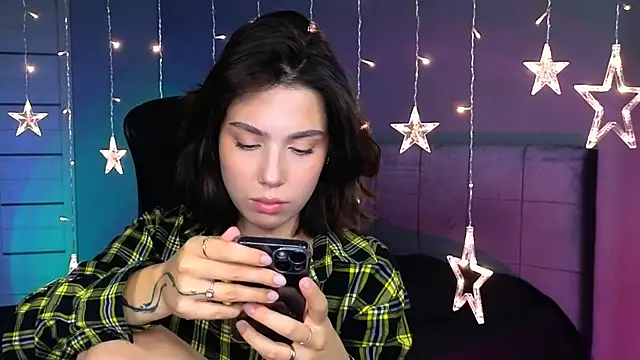 Snapshot of Stacy_Gonzales_ chatting on October 2025 09:43:01 AM Stacy Gonzales online show from October 2025 09:43:01 AM