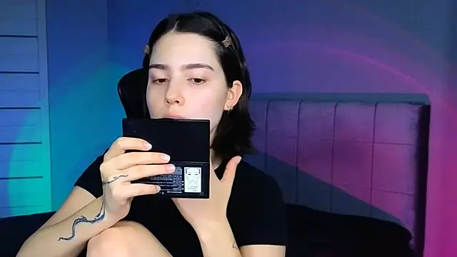 Stacy Gonzales  online show from December 2025 07:25:02 AM