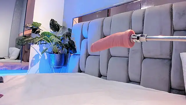 Snapshot of RoseTaylor__ chatting on January 2026 05:10:02 AM RoseTaylor online show from January 2026 05:10:02 AM