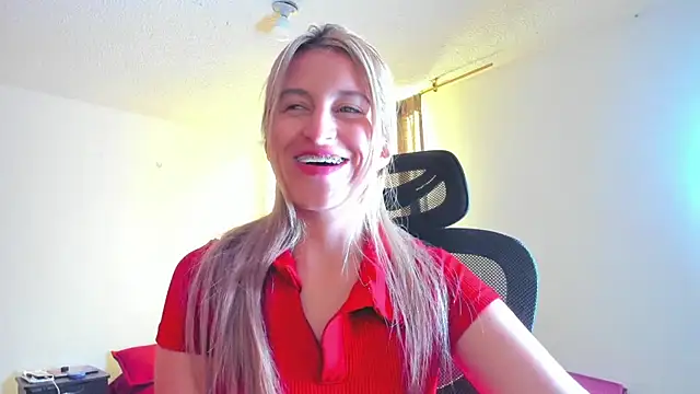 GiaRoussel online show from March 2026 04:29:02 PM