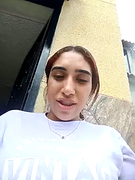 ifeelverywet andhot online show from January 2025 03:24:01 PM