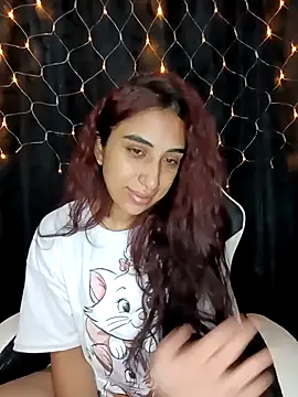 ifeelverywet andhot online show from September 2025 02:28:01 PM