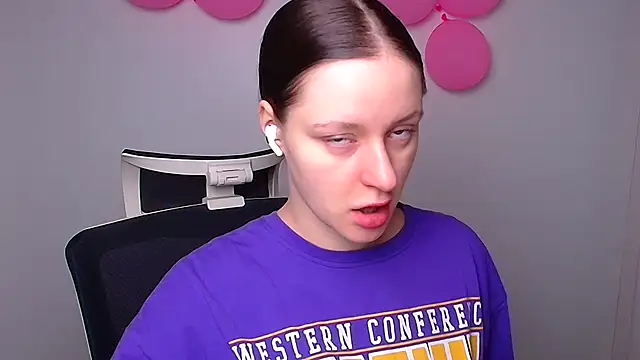 Snapshot of Fantasy_July chatting on March 2025 06:44:01 AM Fantasy July online show from March 2025 06:44:01 AM