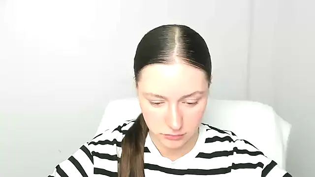 Snapshot of Fantasy_July chatting on March 2025 09:49:02 AM Fantasy July online show from March 2025 09:49:02 AM