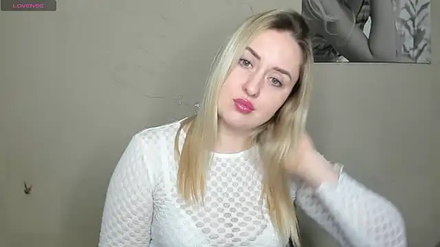 Snapshot of KennaJamess8 chatting on January 2025 02:38:02 PM KennaJamess8 online show from January 2025 02:38:02 PM