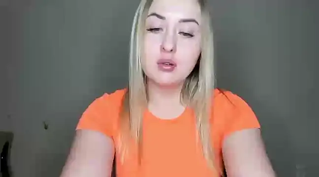 Snapshot of KennaJamess8 chatting on March 2025 07:32:02 PM KennaJamess8 online show from March 2025 07:32:02 PM