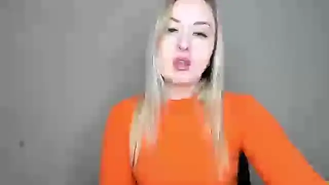 Snapshot of KennaJamess8 chatting on March 2025 05:38:02 PM KennaJamess8 online show from March 2025 05:38:02 PM