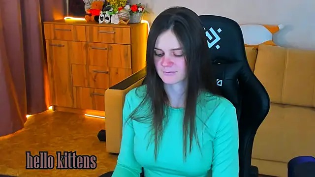 Lora Cain online show from December 2024 03:08:02 PM