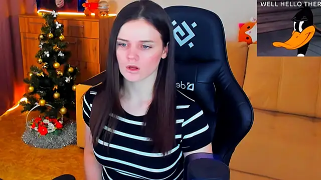 Lora Cain online show from December 2024 05:10:02 PM