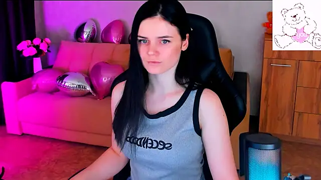 Lora Cain online show from February 2025 07:02:01 PM