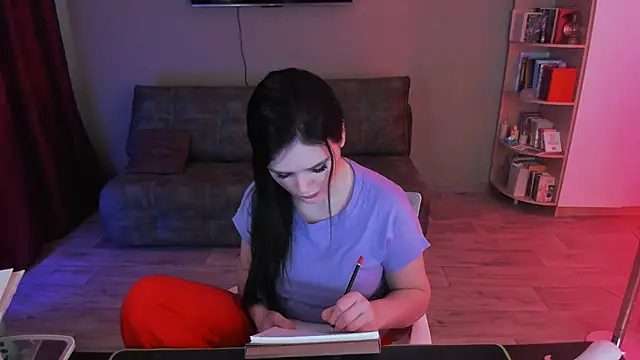 Lora Cain online show from March 2026 03:23:02 AM