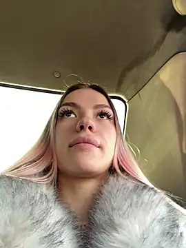 Snapshot of -Sexy_Barbie- chatting on February 2025 10:04:02 AM -Sexy Barbie- online show from February 2025 10:04:02 AM