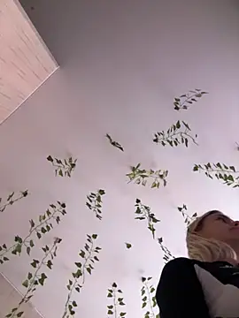 Snapshot of -Sexy_Barbie- chatting on October 2025 02:19:01 AM -Sexy Barbie- online show from October 2025 02:19:01 AM