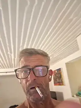 Snapshot of NICJOHNS chatting on December 2024 05:36:02 PM NICJOHNS online show from December 2024 05:36:02 PM