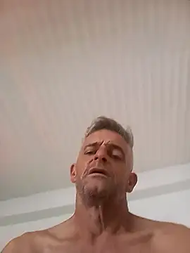 Snapshot of NICJOHNS chatting on December 2024 01:49:02 PM NICJOHNS online show from December 2024 01:49:02 PM