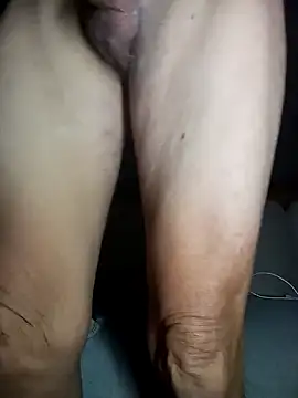 Snapshot of NICJOHNS chatting on January 2025 02:09:02 AM NICJOHNS online show from January 2025 02:09:02 AM