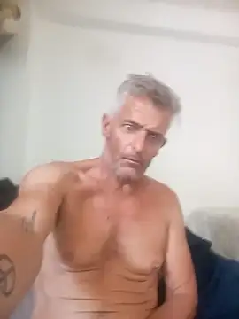 Snapshot of NICJOHNS chatting on February 2025 12:48:02 PM NICJOHNS online show from February 2025 12:48:02 PM