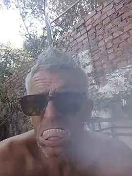 Snapshot of NICJOHNS chatting on February 2026 02:26:02 PM NICJOHNS online show from February 2026 02:26:02 PM