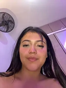 Snapshot of alisson_carolina73 chatting on February 2025 06:33:01 AM alisson carolina73 online show from February 2025 06:33:01 AM