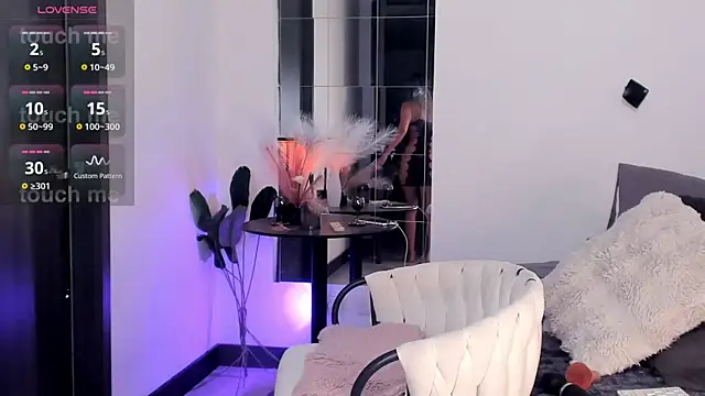 sammanthalove online show from January 2026 02:04:02 AM