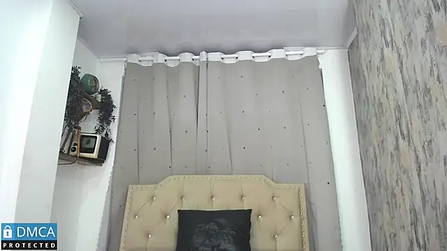 CataFox  online show from March 2025 01:42:02 AM