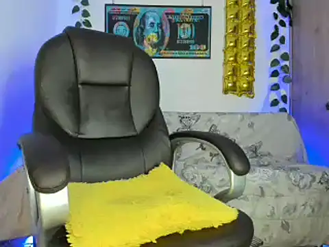 mikee scooth online show from January 2025 02:03:01 AM