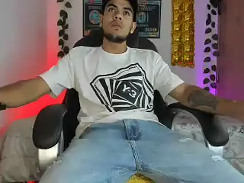 mikee scooth online show from February 2025 09:07:02 PM