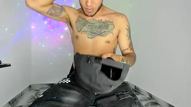 Snapshot of mikee_scooth chatting on May 2026 08:17:02 PM mikee scooth online show from May 2026 08:17:02 PM