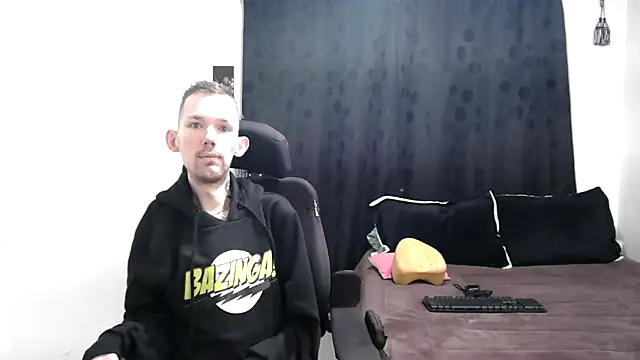 Sophia and Thomas online show from January 2025 08:10:02 PM