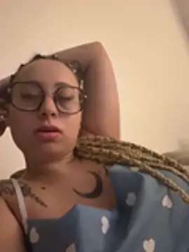 queenlo xxx online show from June 2026 02:44:02 PM