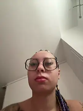 queenlo xxx online show from June 2026 03:01:02 PM