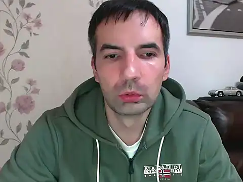 Leo 1617 online show from November 2025 11:36:02 PM