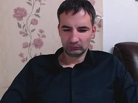 Leo 1617 online show from November 2025 08:01:01 PM