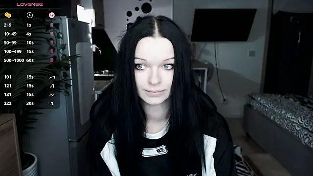 Snapshot of illililliilli chatting on January 2025 05:20:01 PM illililliilli online show from January 2025 05:20:01 PM