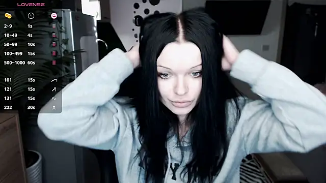 Snapshot of illililliilli chatting on January 2025 11:02:02 PM illililliilli online show from January 2025 11:02:02 PM