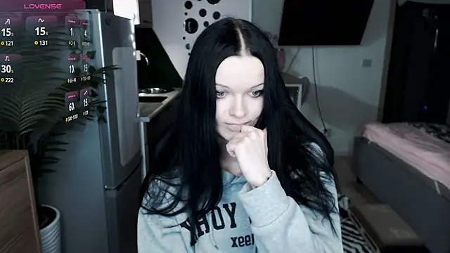 Snapshot of illililliilli chatting on January 2025 12:33:01 AM illililliilli online show from January 2025 12:33:01 AM