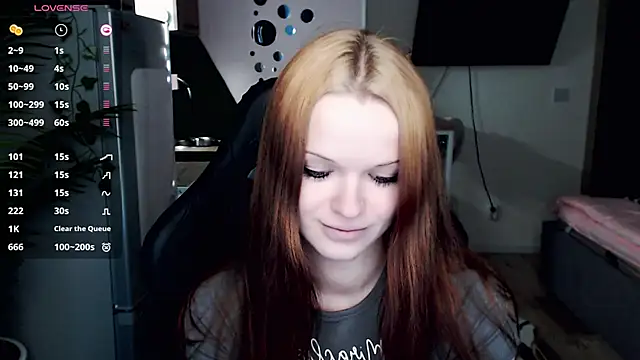 Snapshot of illililliilli chatting on March 2025 05:42:01 AM illililliilli online show from March 2025 05:42:01 AM