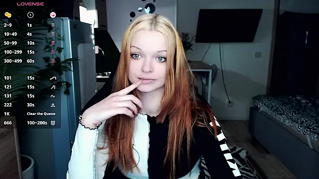 Snapshot of illililliilli chatting on March 2025 03:20:01 PM illililliilli online show from March 2025 03:20:01 PM