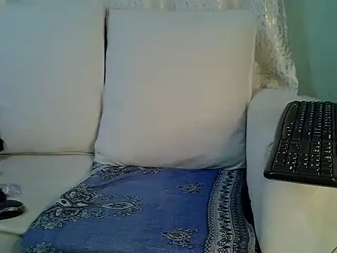 Caryyyl online show from February 2026 06:07:01 AM