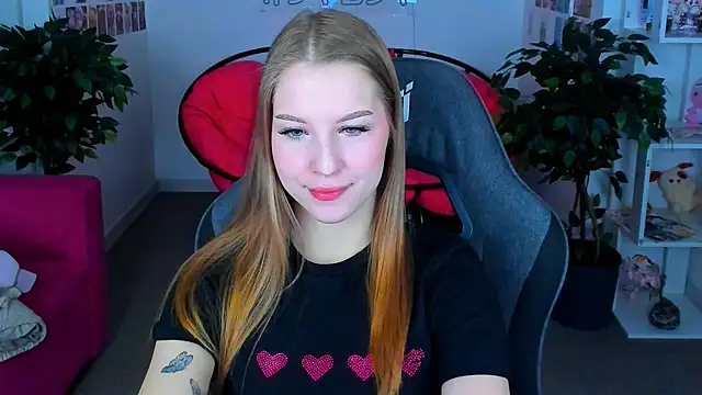 CuteMousee online show from December 2024 02:30:02 AM