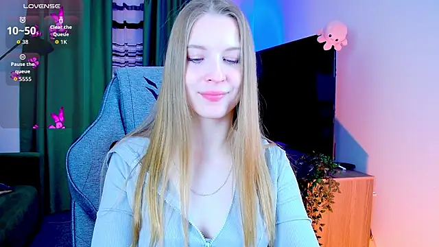 CuteMousee online show from April 2026 06:33:02 AM