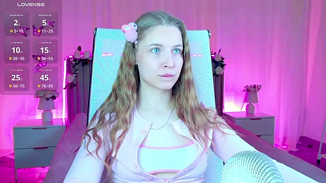 CuteMousee online show from April 2026 09:35:02 AM