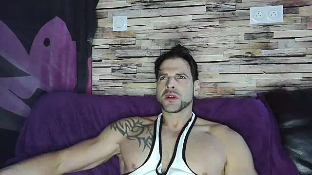 XxBigboybandxX online show from December 2024 09:08:02 AM