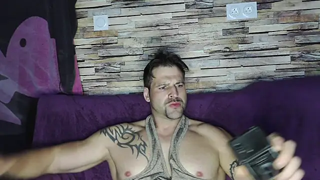 XxBigboybandxX online show from February 2025 07:22:02 PM