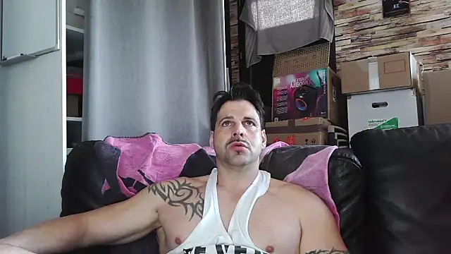 XxBigboybandxX online show from February 2026 01:32:02 PM