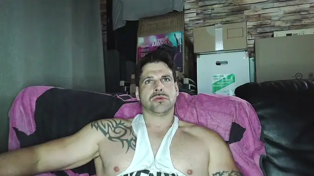 XxBigboybandxX online show from March 2026 04:36:01 PM